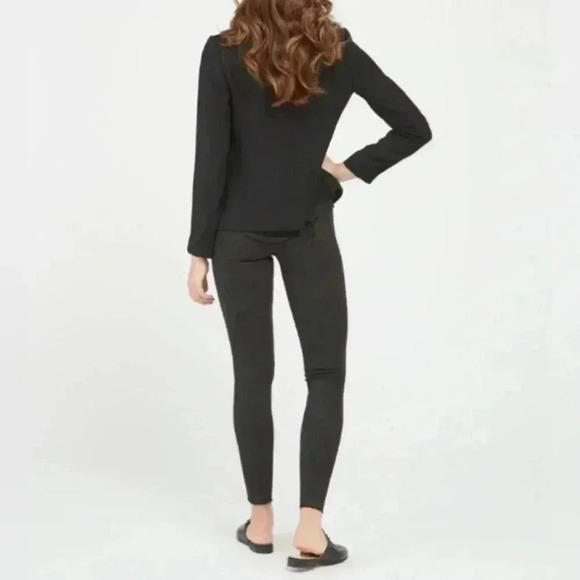 NWT Spanx Distressed Ankle Skinny Jeans, Vintage Black XS - Picture 4 of 10